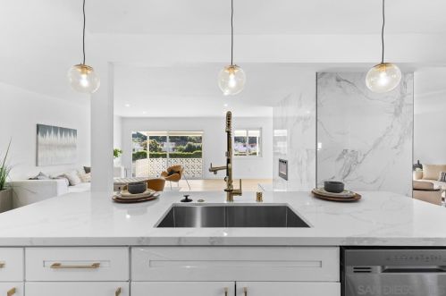 6841 Airoso Ave, San Diego CA  92120-5301 exterior