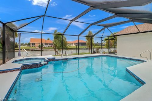 206 13th Ave, Cape Coral, FL 33909-2690