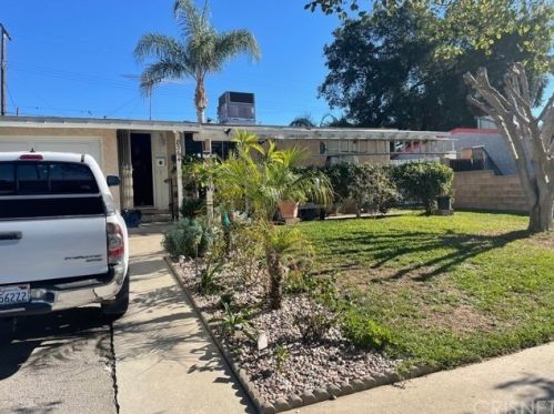 8364 Ranchito Ave, Van Nuys, CA 91402-3841
