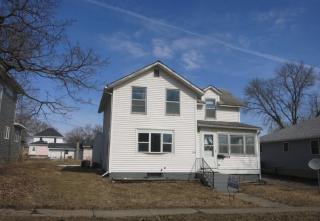 204 Washington St, Monticello, IA 52310-1673