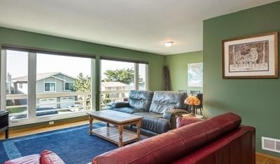 1384 Skyline Dr, Daly City, CA 94015-4734