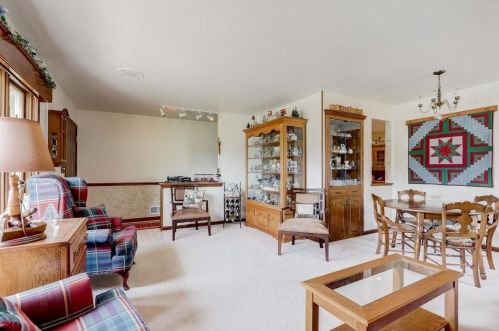 22194 Valley Rd, Waukesha WI  53186-5350 exterior