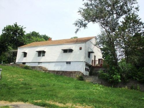 122 5th St, Franklin, OH 45005-2457