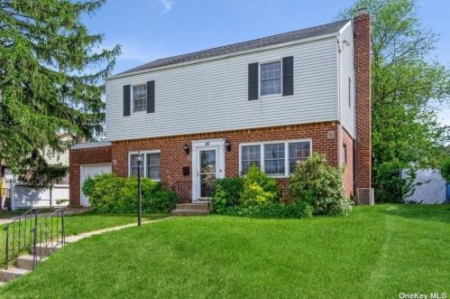 116 Hathaway Ave, Floral Park, NY 11003-2025