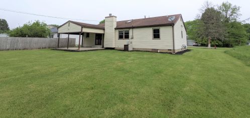 215 Tyler Ave, Pataskala, OH 43062-9580