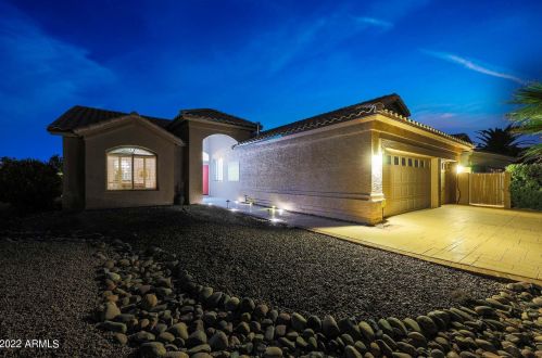 9218 Nacoma Dr, Chandler, AZ 85248-7436