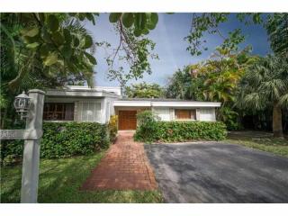 9050 78th Ct, Miami, FL 33156-7539