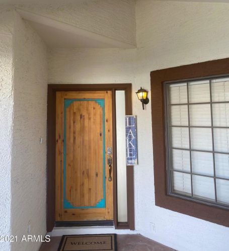 517 Marina Dr, Gilbert AZ 85233-6613 exterior