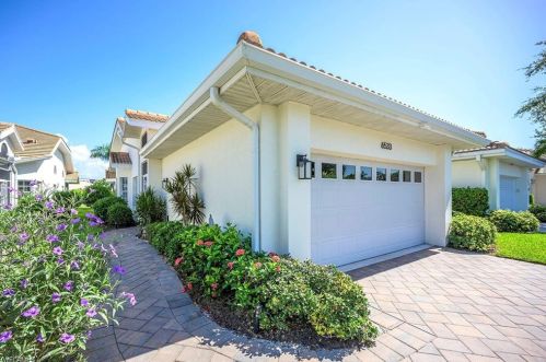 6533 Ilex Cir, Naples, FL 34109-6856