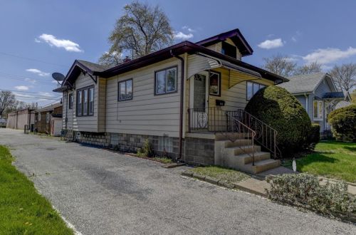 914 Cherry St, Hammond, IN 46324-1610