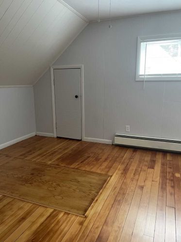 18 Cedar Ln, Poughkeepsie NY  12601-1147 exterior