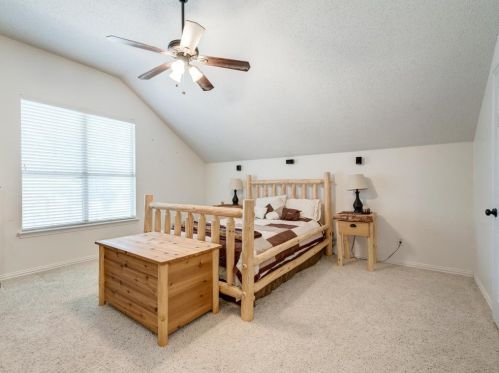 5701 Northcrest Dr, Lewisville TX  75028-4803 exterior