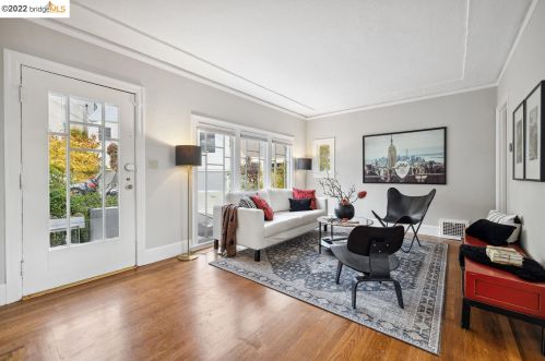 668 Jean St, Oakland CA  94610-1410 exterior