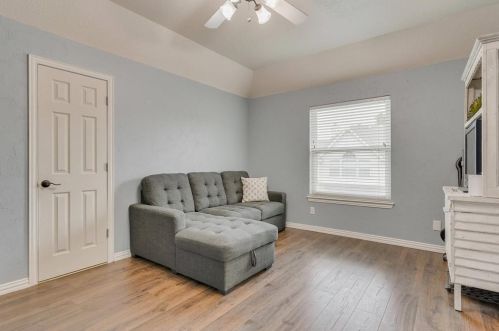 2612 Ruby Crest Ct, Lewisville TX  75022-7857 exterior