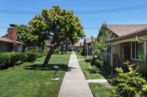 2295 Tustin St, Orange CA  92865-3741 exterior