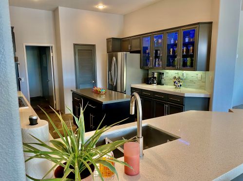 88 Kavenish Dr, Rancho Mirage CA  92270-3247 exterior