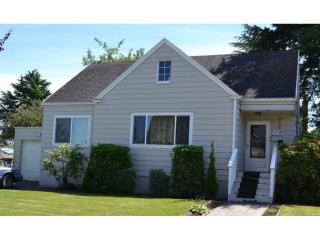 1030 63rd St, Tacoma, WA 98408-3311