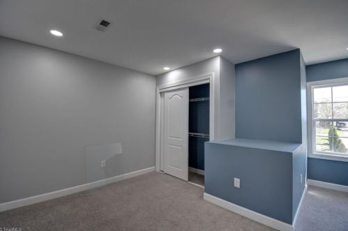 309 Holly Hill Rd, Thomasville NC  27360-5821 exterior