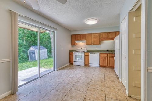 194 Elm Dr, Orange City FL  32763-7401 exterior