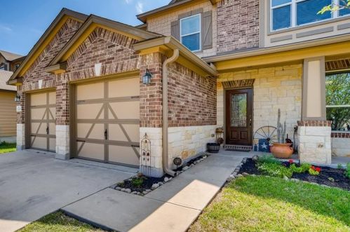2226 Howry Dr, Georgetown TX  78626-8138 exterior