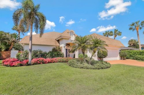 481 Bayside Ave, Naples, FL 34108-2314
