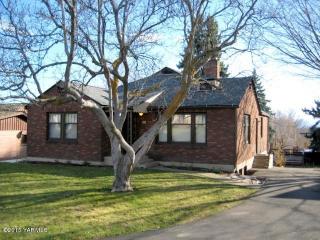 615 23rd Ave, Yakima, WA 98902-1675