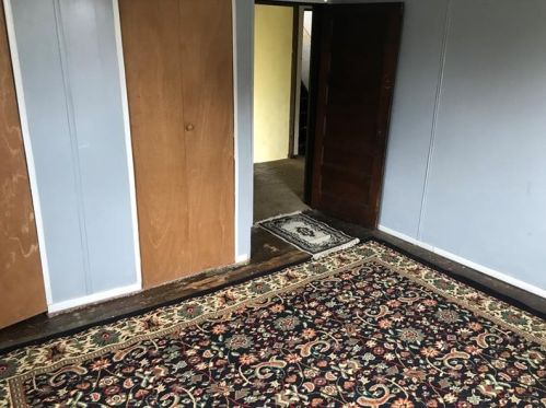 1298 Woodmont Ave, New Kensington PA  15068-5537 exterior