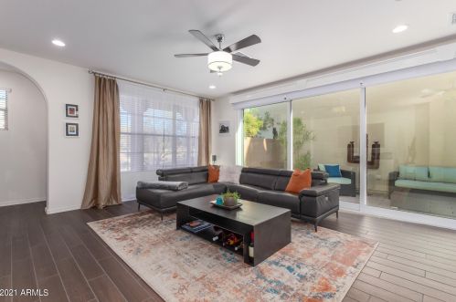 3001 72nd St, Mesa, AZ 85207