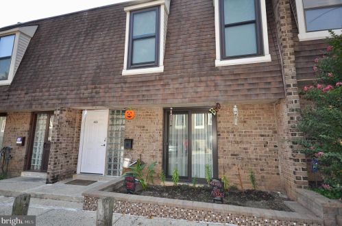 11841 Academy Rd, Philadelphia, PA 19154-2644