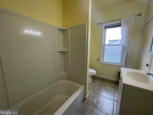 101 Patterson Ave, Trenton NJ  08610-4439 exterior