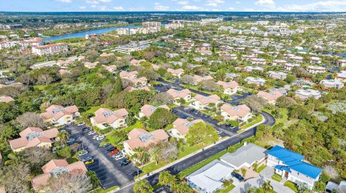 258 Seabreeze Cir, Jupiter FL  33477-6416 exterior