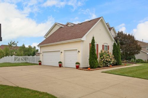 4438 108th St, Kenosha, WI 53158-4132
