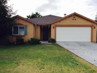 3721 Loudon St, Bakersfield, CA 93313-3595