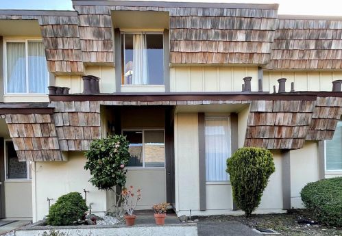 3713 Carter Dr, South San Francisco, CA 94080-3814