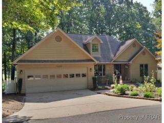 4039 Timber Wolf Cir, Sanford, NC 27332-8373