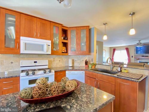 2603 Grant Ct, Norristown, PA 19403-5268
