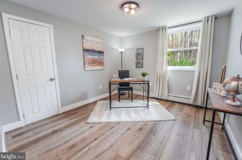 13333 Millwood Dr, Woodbridge VA  22191-1928 exterior