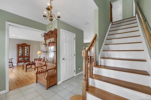 1 Overlook Dr, Washingtonville NY  10992-1041 exterior