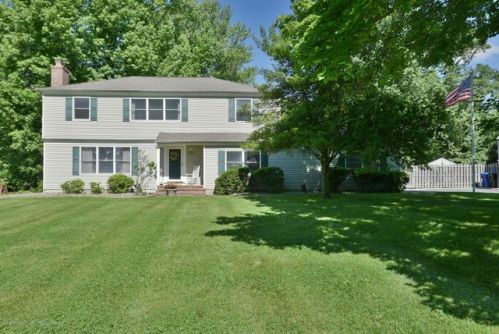 22 Nedshire Dr, Middletown NJ  07748-3138 exterior