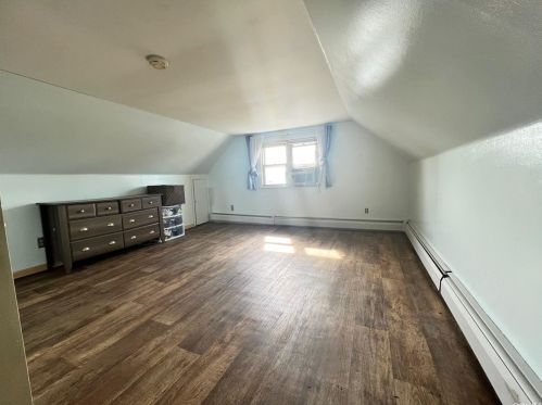 4016 Jean Ave, Bethpage NY  11714-4521 exterior