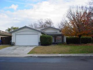 6104 Summer Springs Dr, Bakersfield, CA 93313-5216