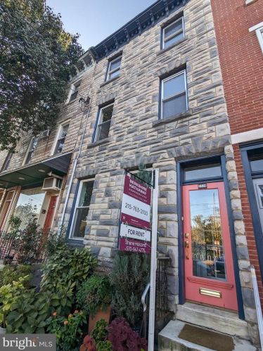 2238 Fairmount Ave, Philadelphia PA  19130-2617 exterior