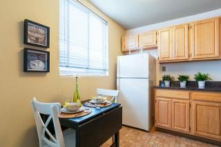 450 Domino Ln, Philadelphia PA  19128-4333 exterior