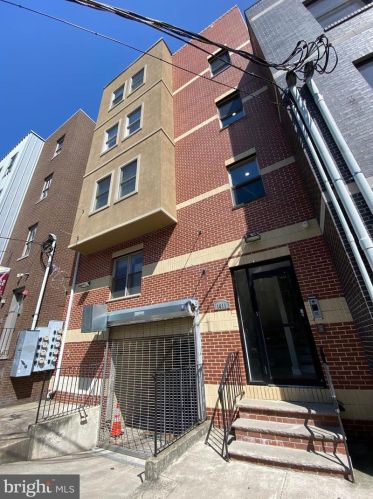 1411 15th St, Philadelphia PA  19121-4307 exterior