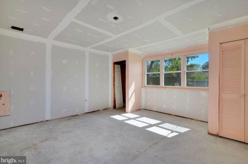 446 Flanders Rd, Gloucester NJ  08031-3020 exterior