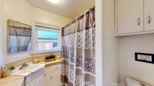 44420 Date Ave, Lancaster CA 93534-3512 exterior