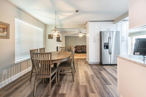 2406 Sunset Ln, Lutz FL  33549-8209 exterior