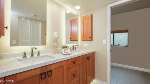 8177 Del Caverna Dr, Scottsdale AZ 85258-2361 exterior