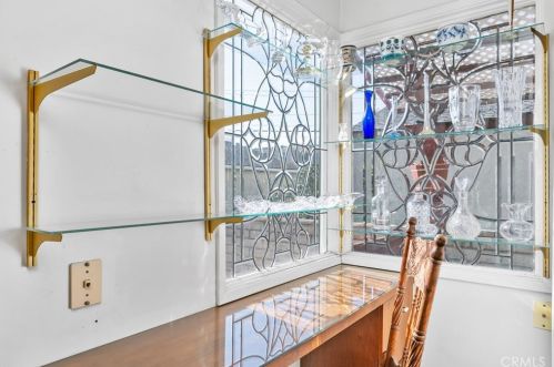 286 Glendora Ave, Long Beach CA 90803-3513 exterior