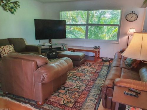 738 Matanzas Ct, Fort Myers Beach FL  33931-2120 exterior